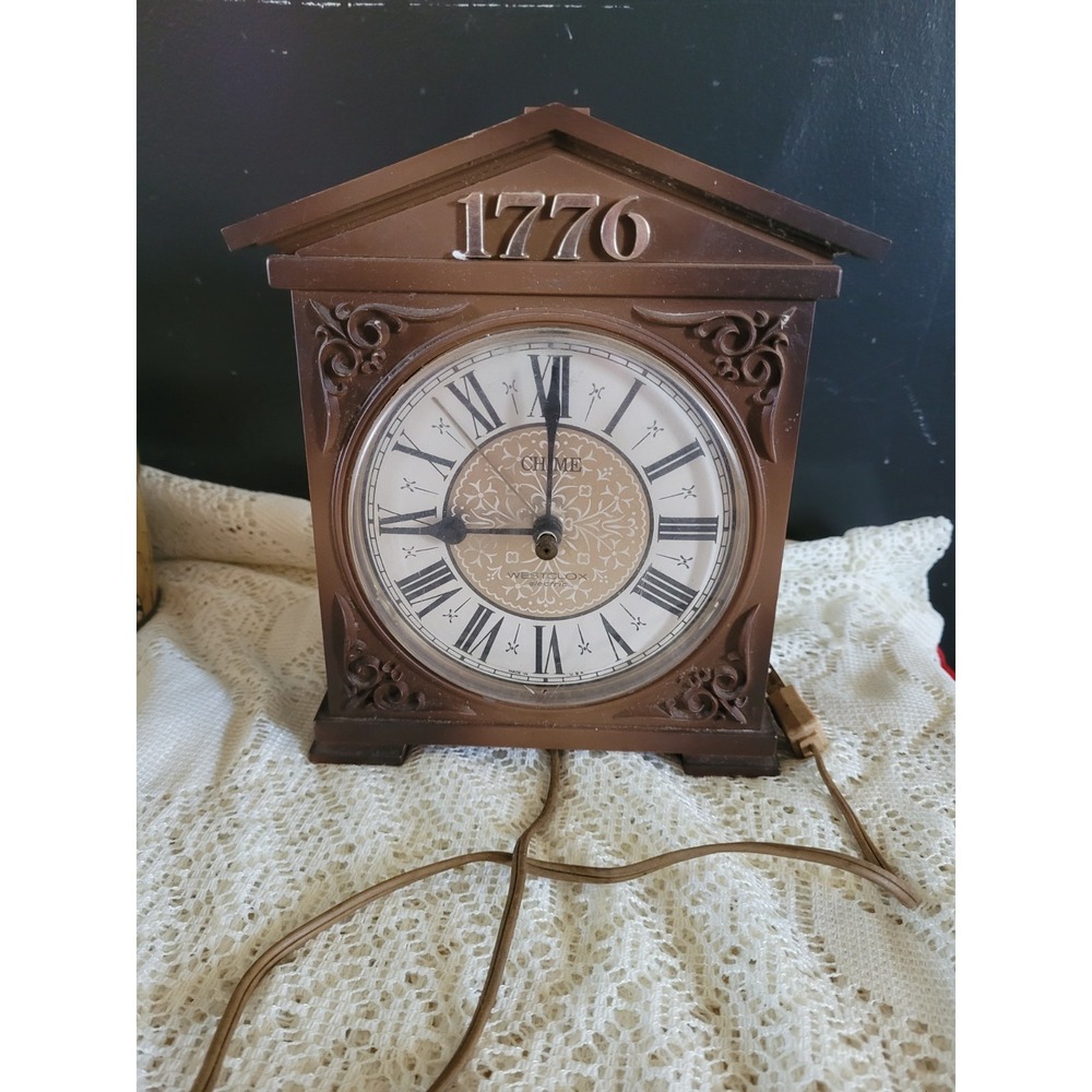 Vintage WESTCLOX S-31C Spirit of 76 Electric Wall Clock Woodtone